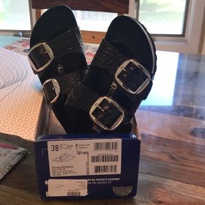 Birkenstock’s, NEW croc embossed leather black